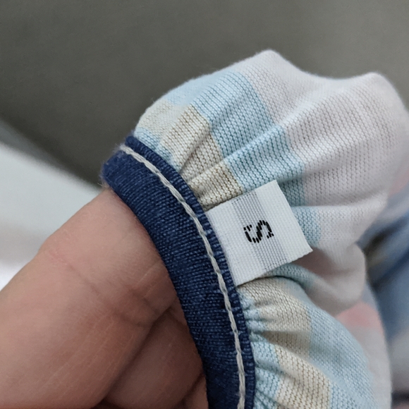 Colorful Top Small - Picture 3 of 4